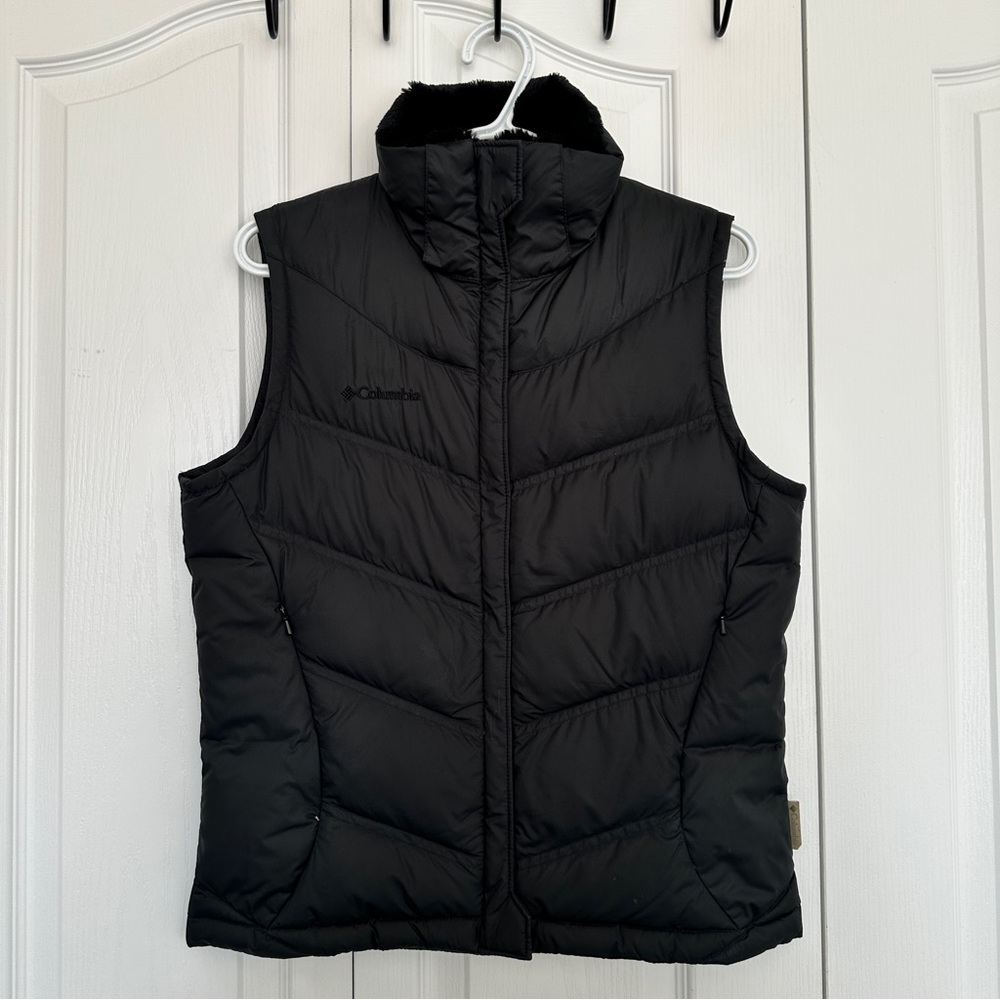 Columbia Sportswear Vest with faux fur neckline - Picture 4 of 8